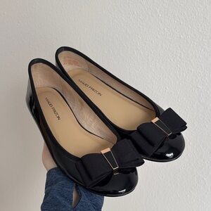 Maud Frizon black patent leather ballet flats bow and gold accents y2k sz EU 36